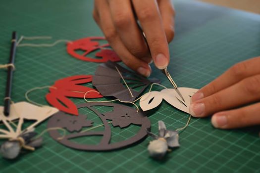 Workshop: kirigami (paper cutting)