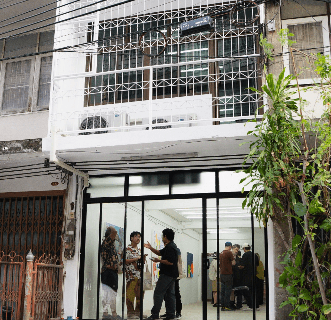 CHALK HORSE: CHOK MAA Artist Residency